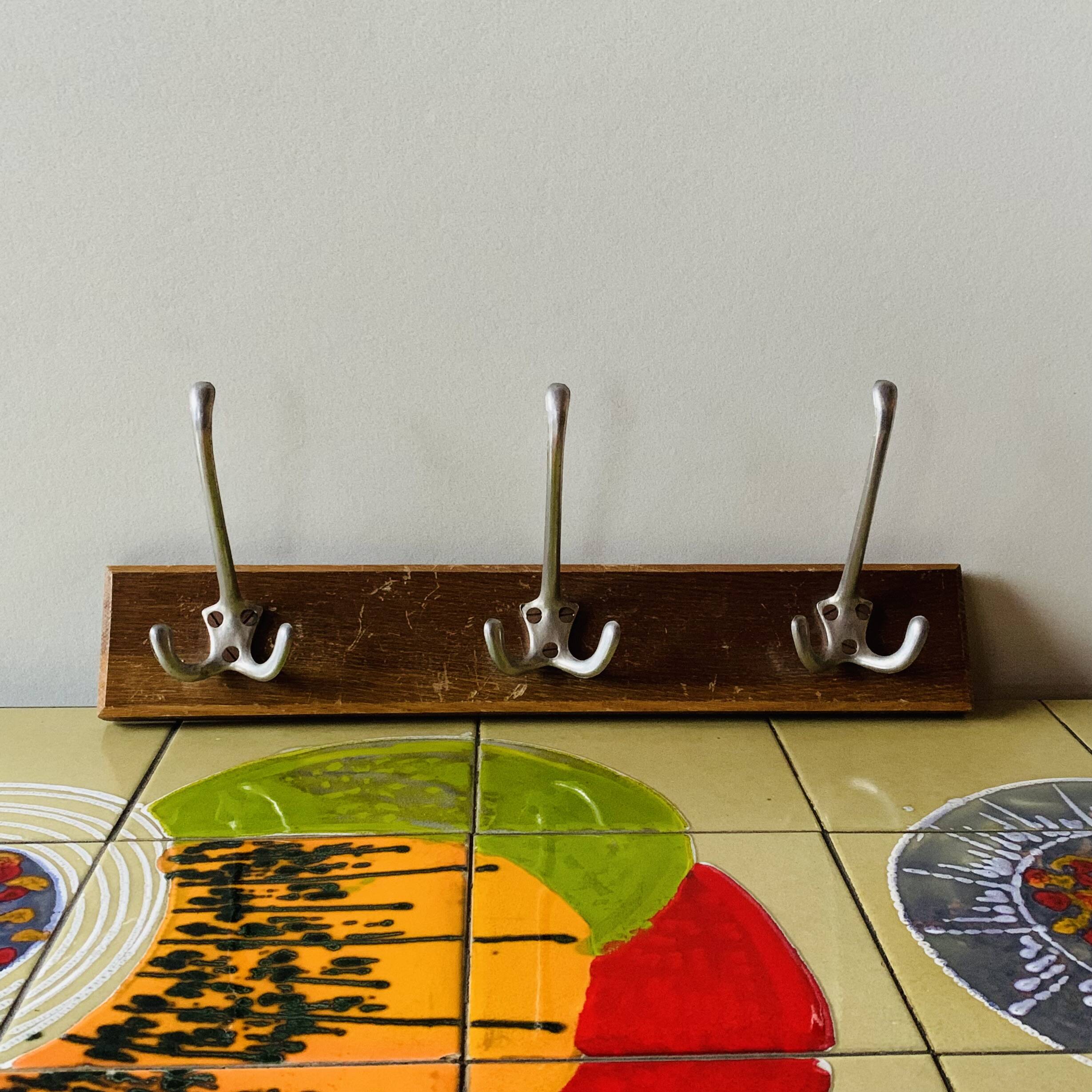 Vintage wooden wall coat rack - triple hook