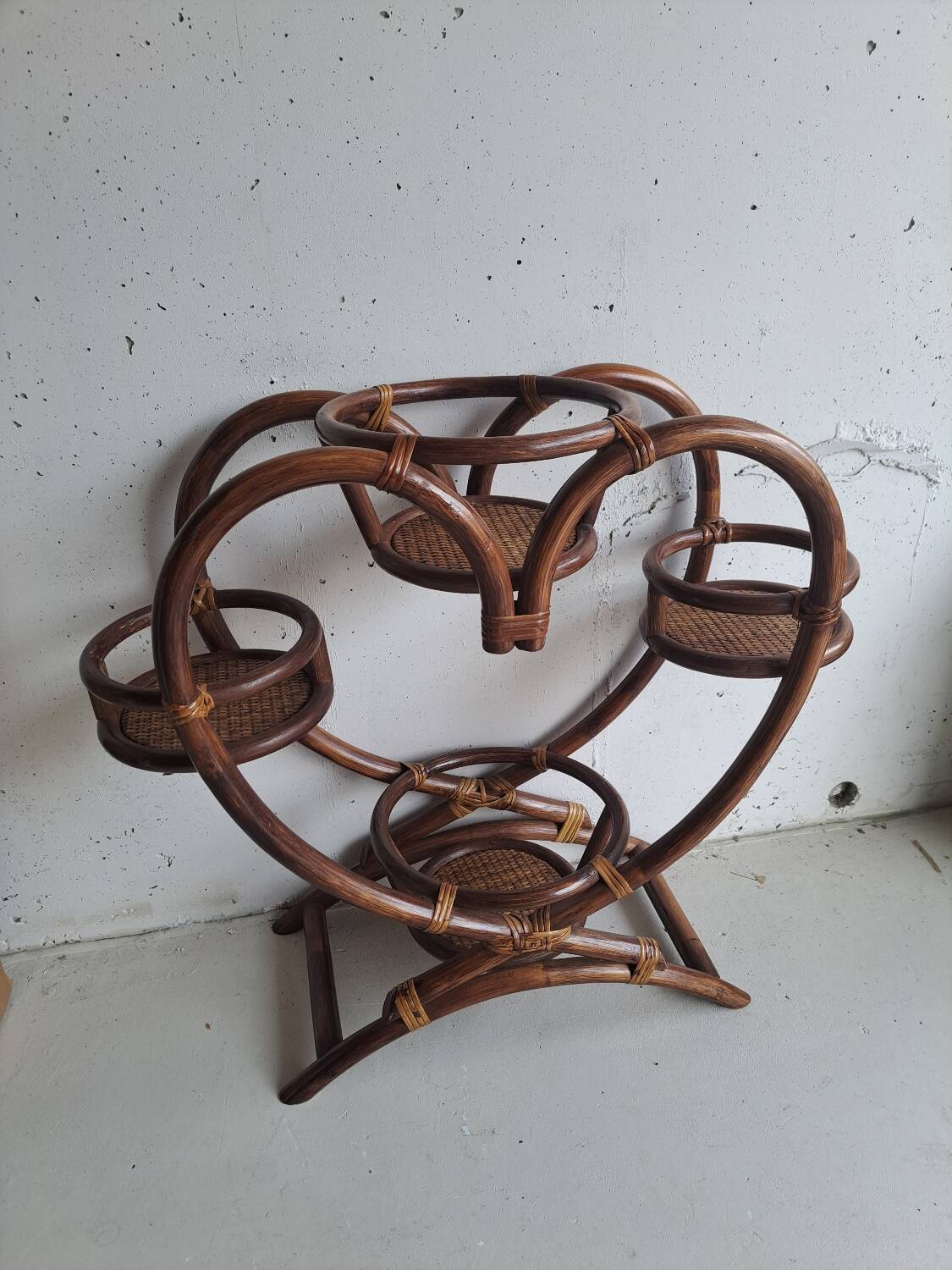 Vintage rattan heart plant holder