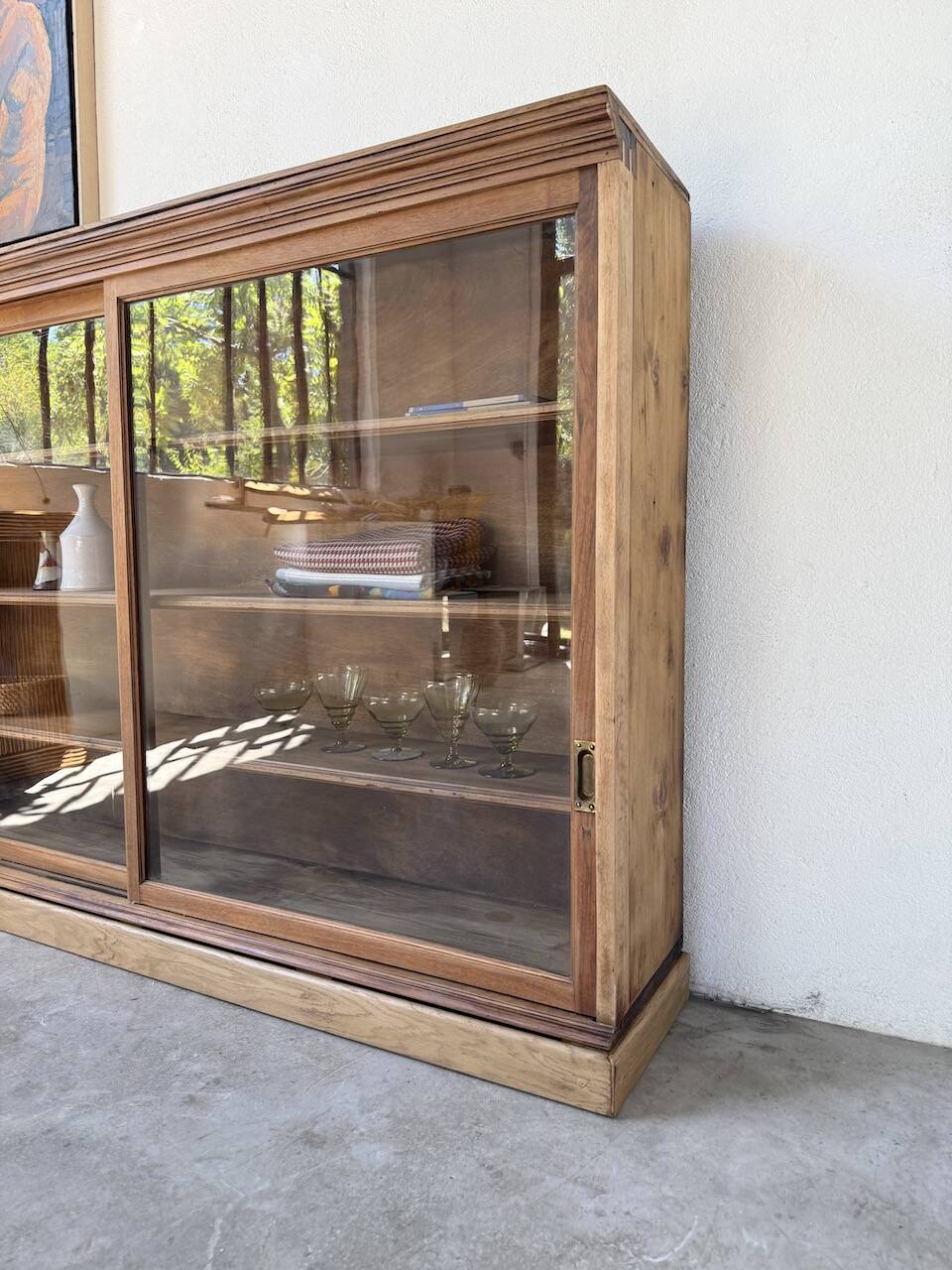 Enfilade vitrée en chêne, années 50