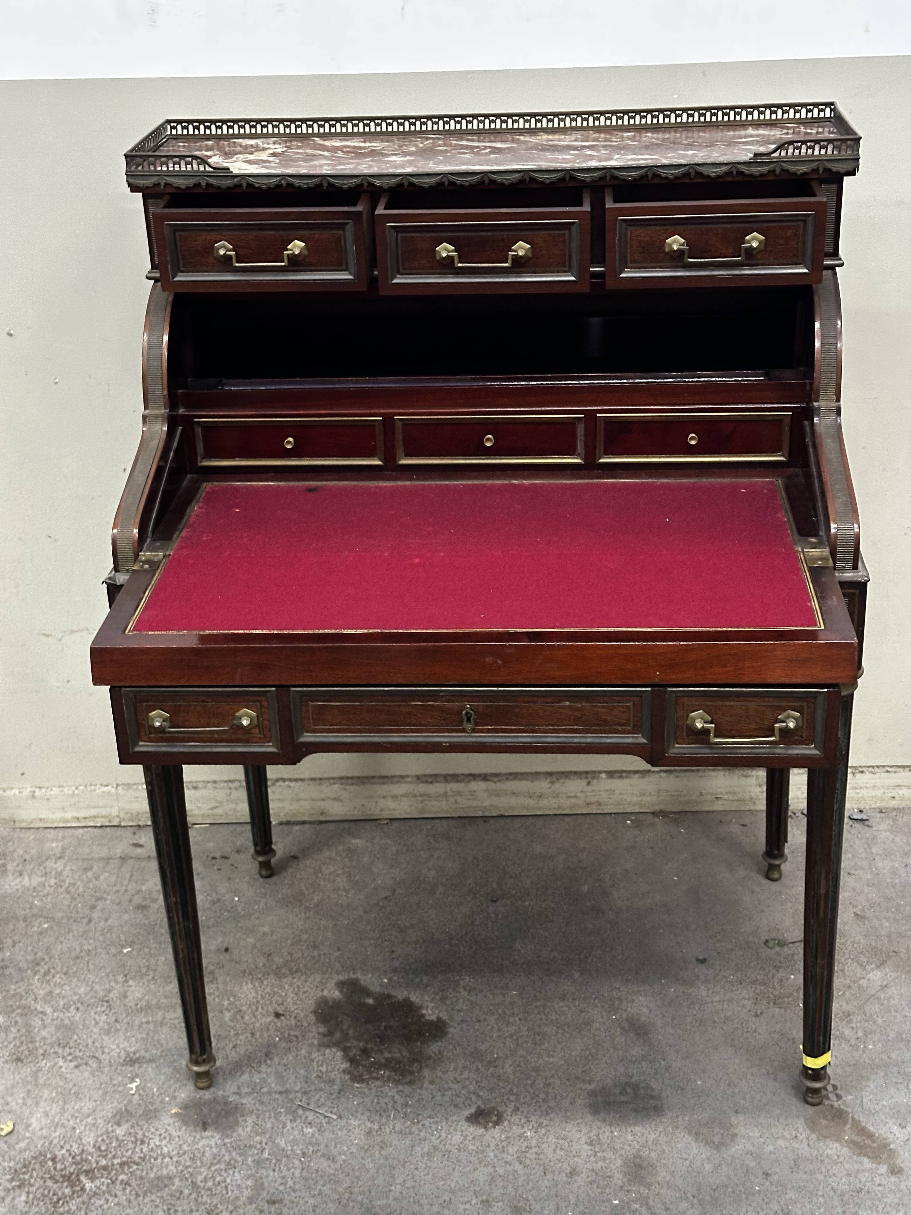 Secretary - Bonheur du Jour with pearly Louis XVI style system