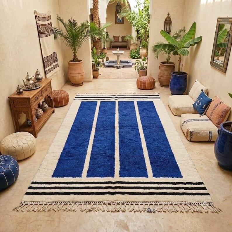 Handmade traditional artisan rug size 2/3 m