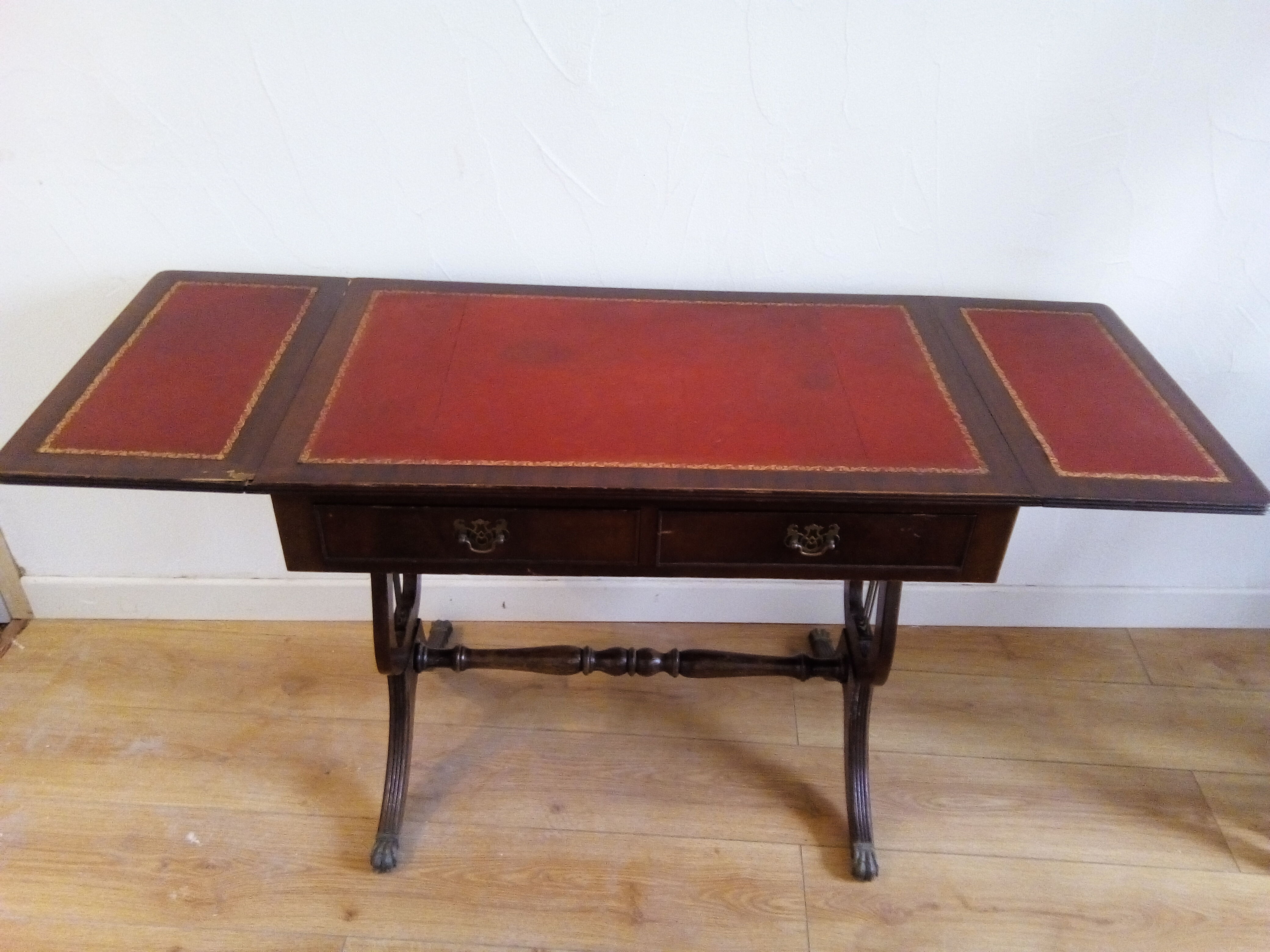 Desk style English leather