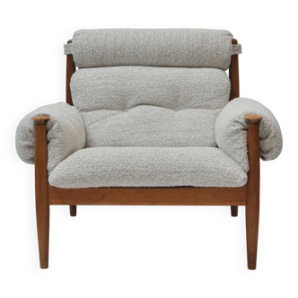 Scandinavian Lounge Armchair by Eric Merthen, 1960s – Reupholstered in Whit