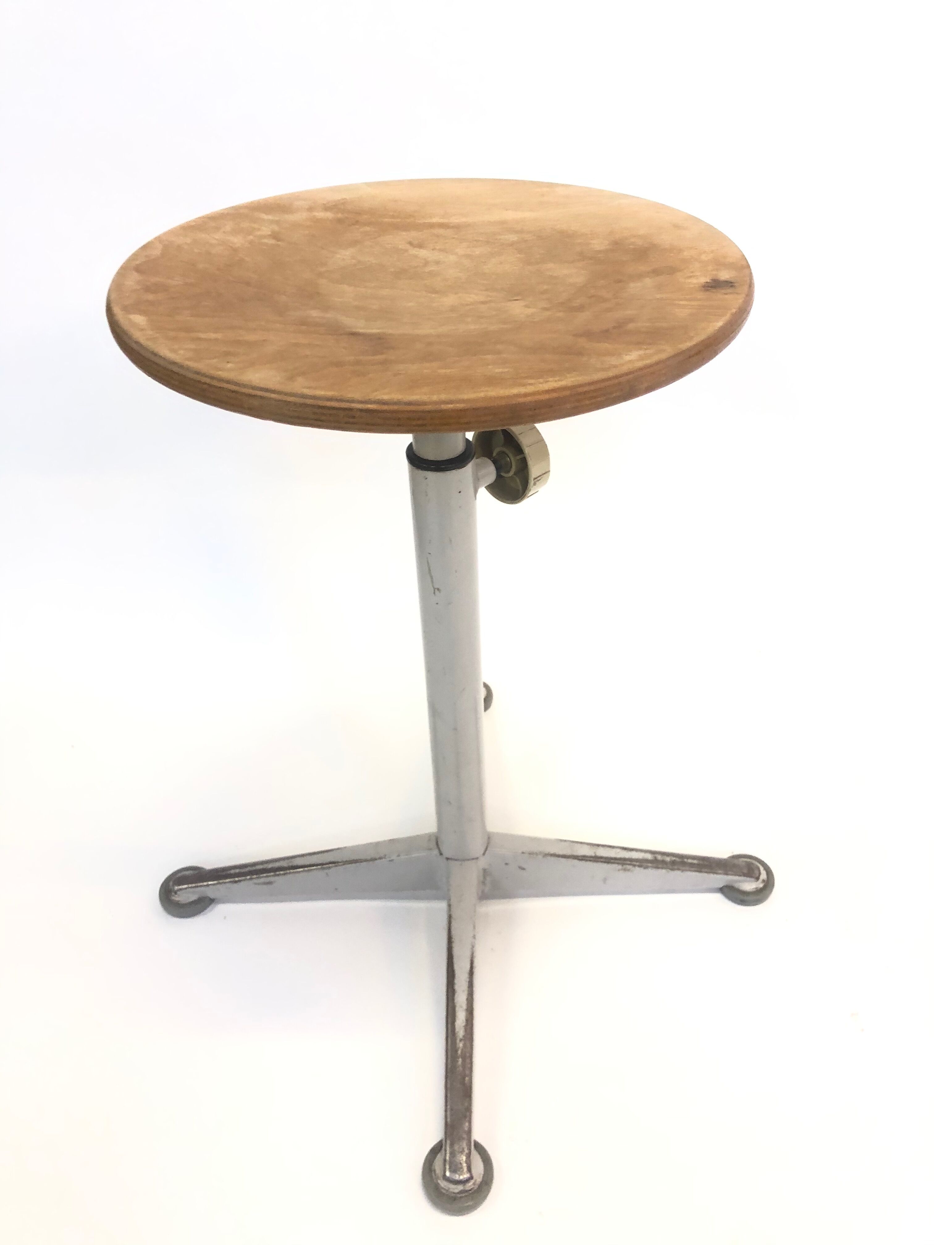 Stool by Friso Kramer Ahrend de Cirkel