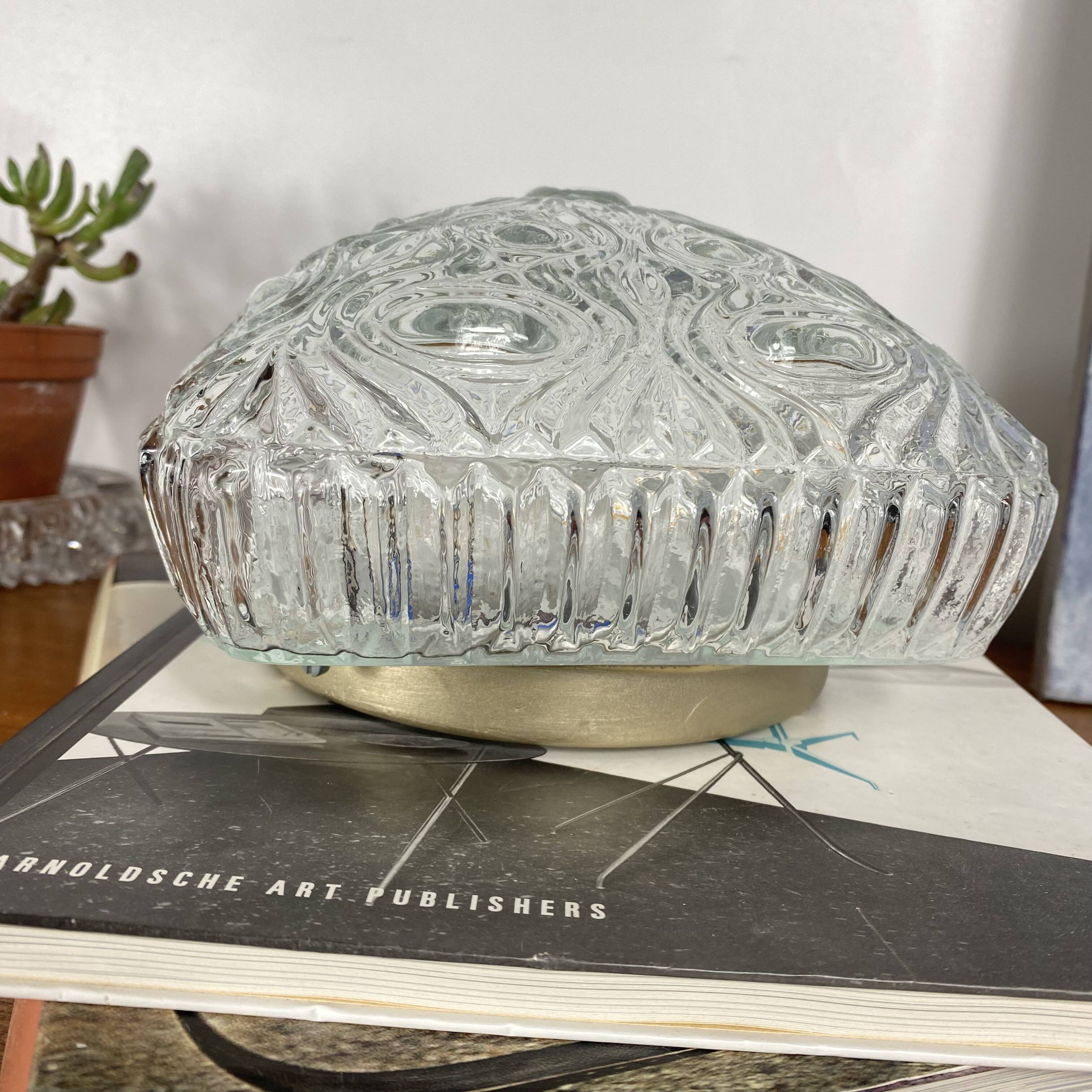 Small square wall light ceiling fixture in vintage moulded glass from the 1970s 1980s.