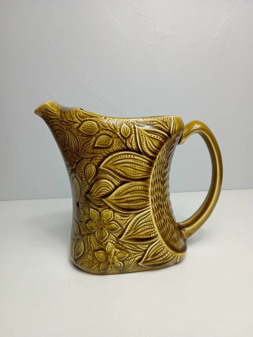 Pichet bistro barbotine Sarreguemines no. 6204