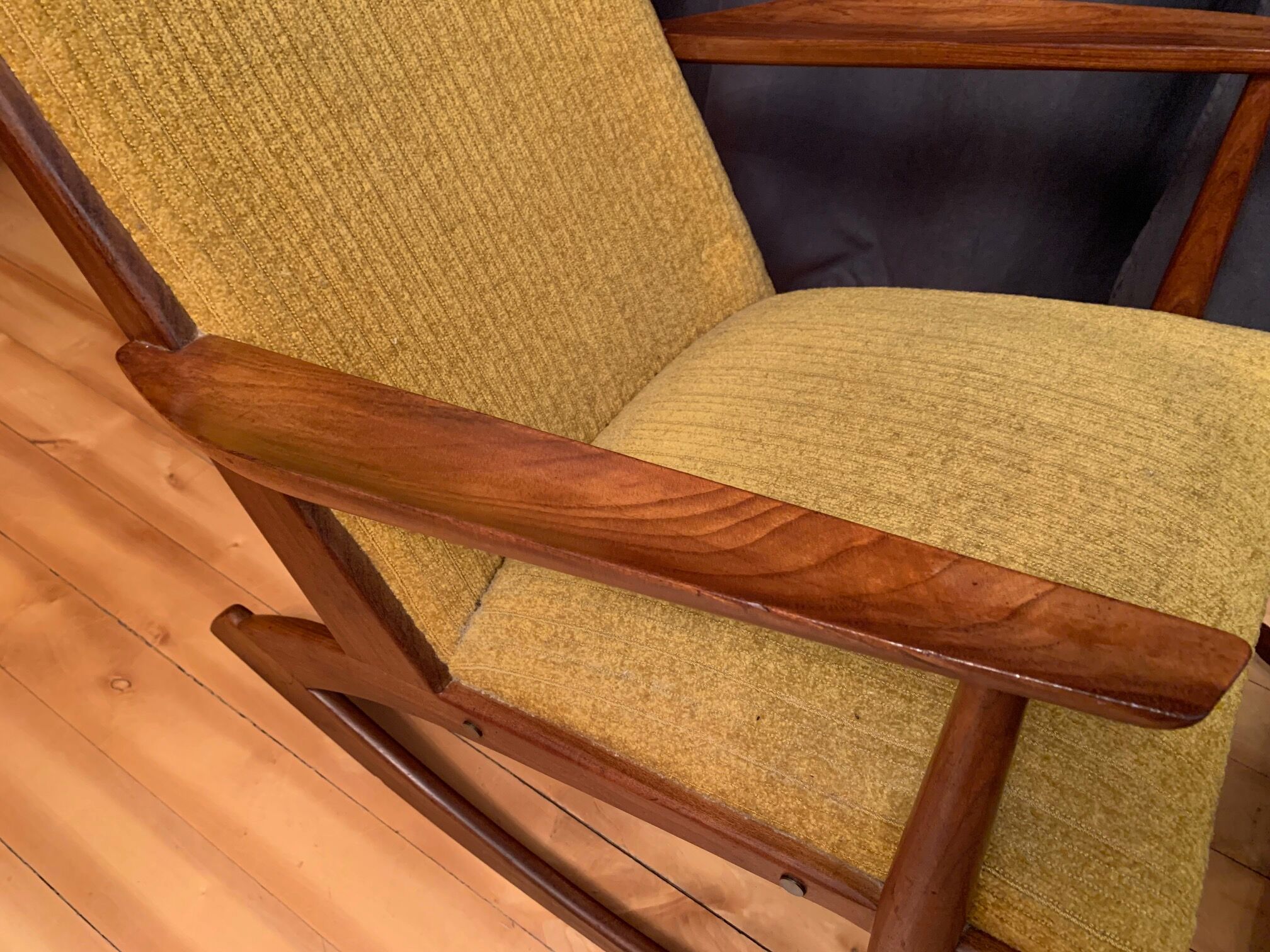 Pair of rocking chairs, designed by Georg Jensen, Kubus Møbler, Denmark, 1950s