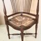 Fauteuil bois assise paille, de type couillard