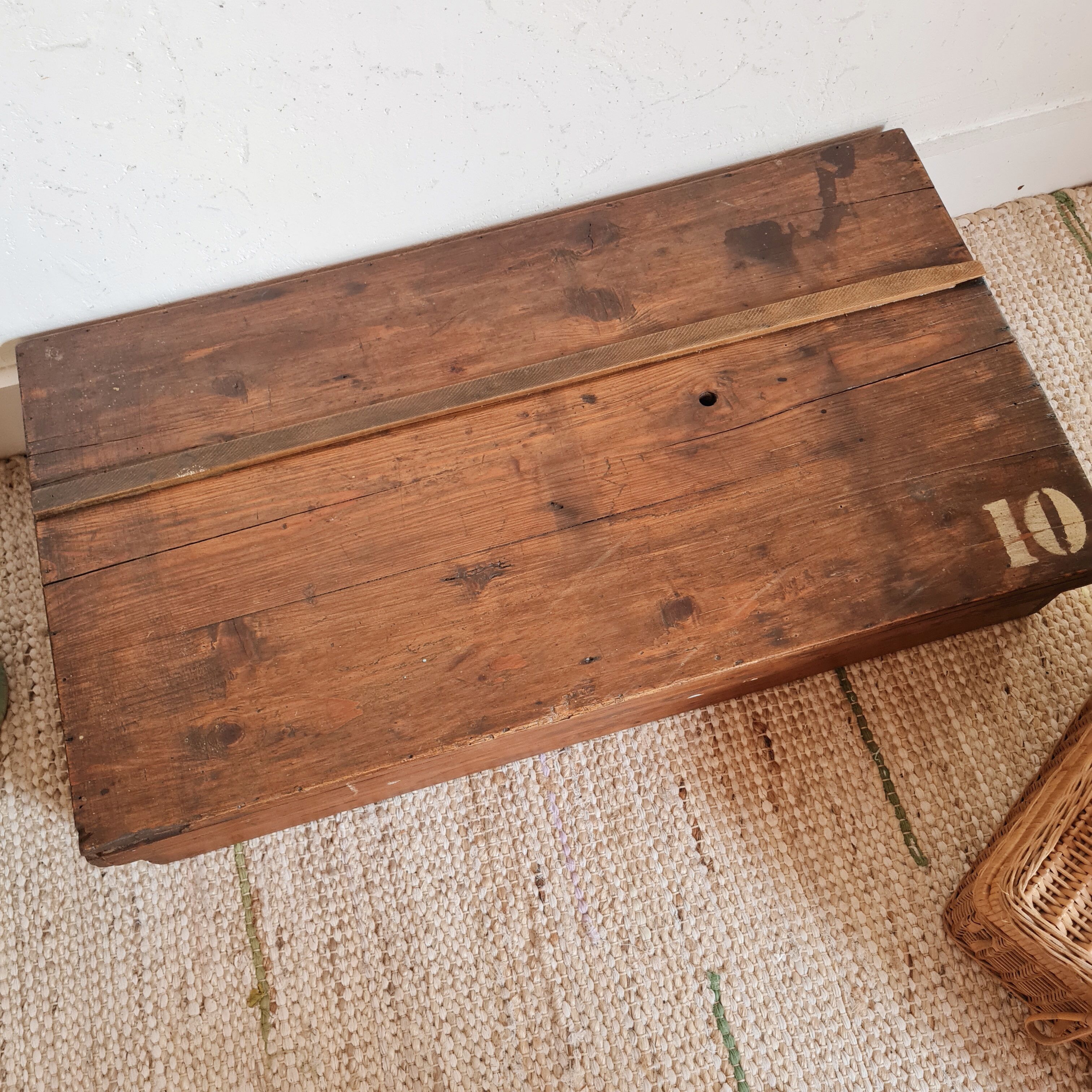 Coffre en bois vintage