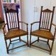 Paire de fauteuils anciens de style gothique