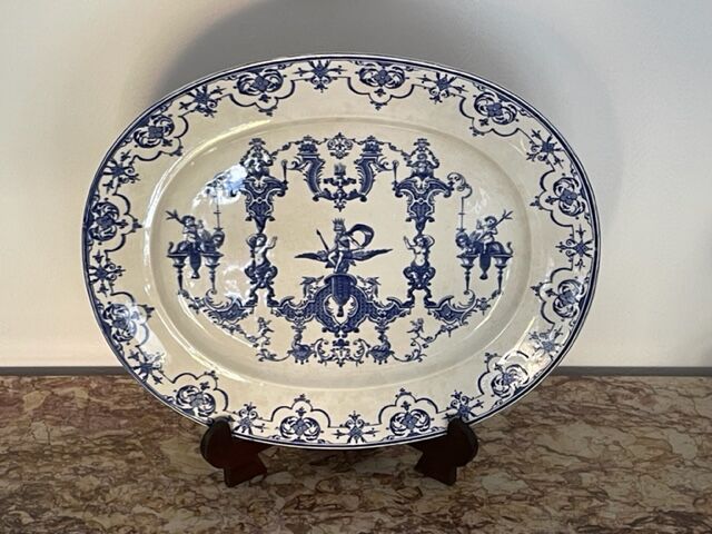 Dish Jules Vieillard Bordeaux 48 cm, 19th century.