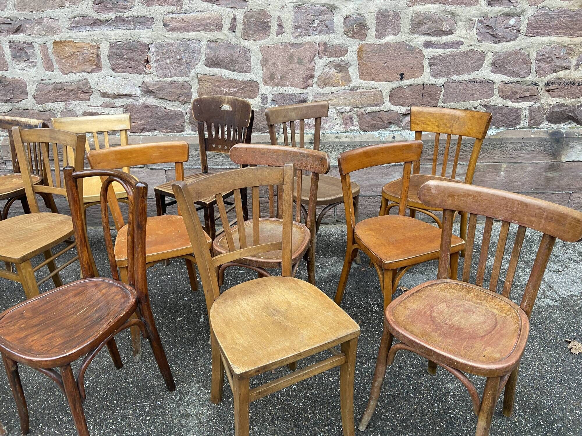 Set of 20 chairs bistro coffee wood curved vintage