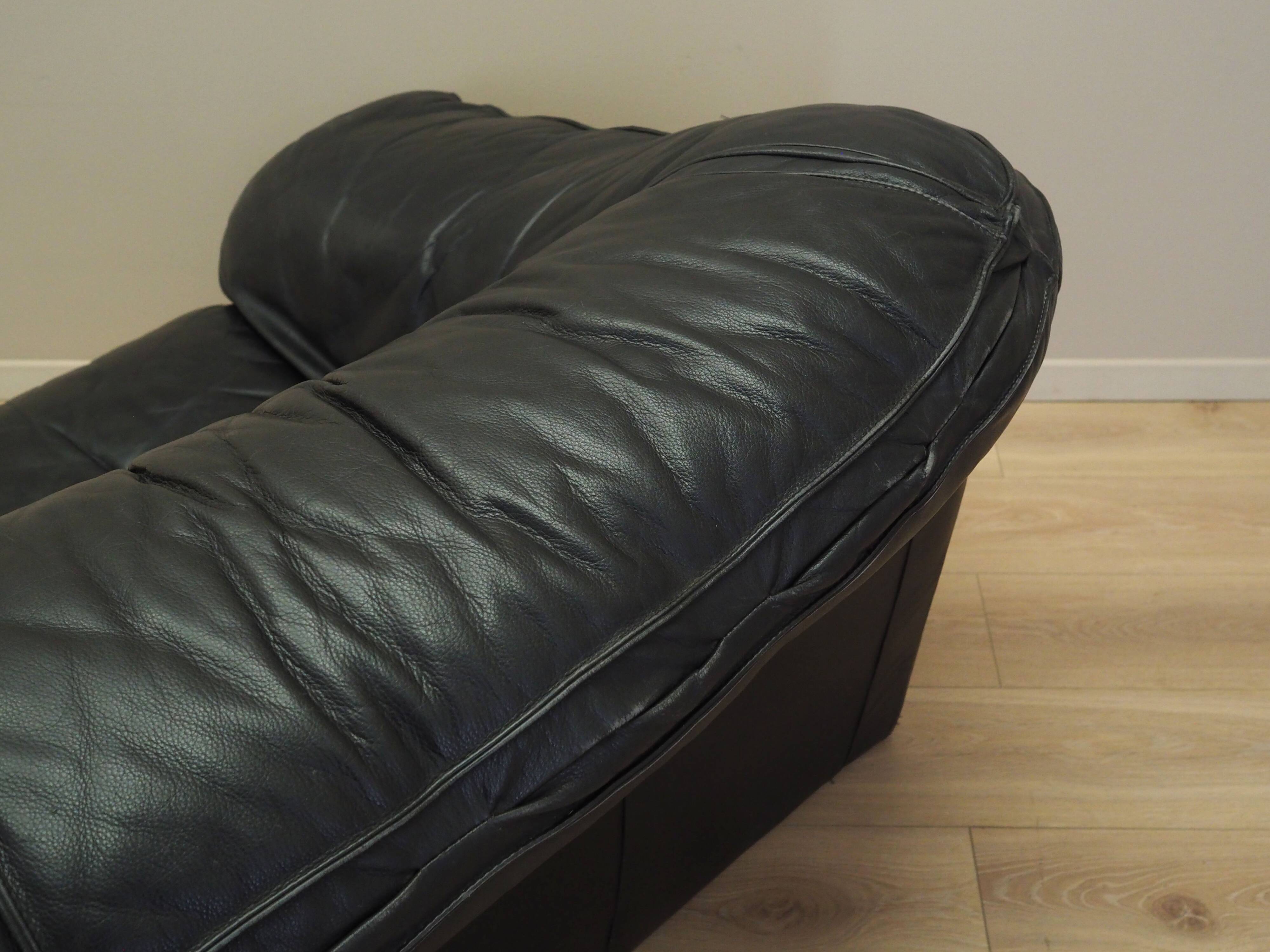 Black leather sofa, Italian design, 1960s, production: Italy