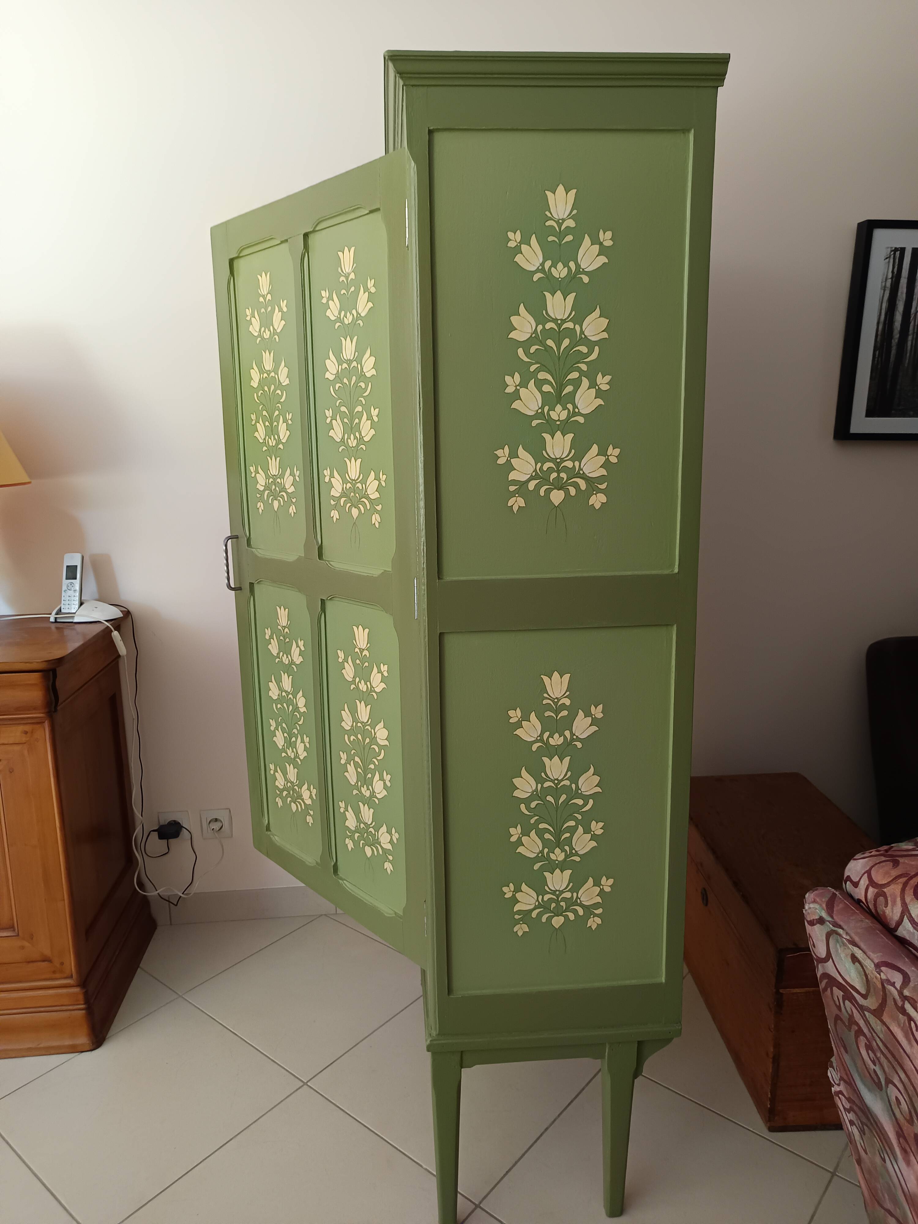 Parisian wardrobe revamp