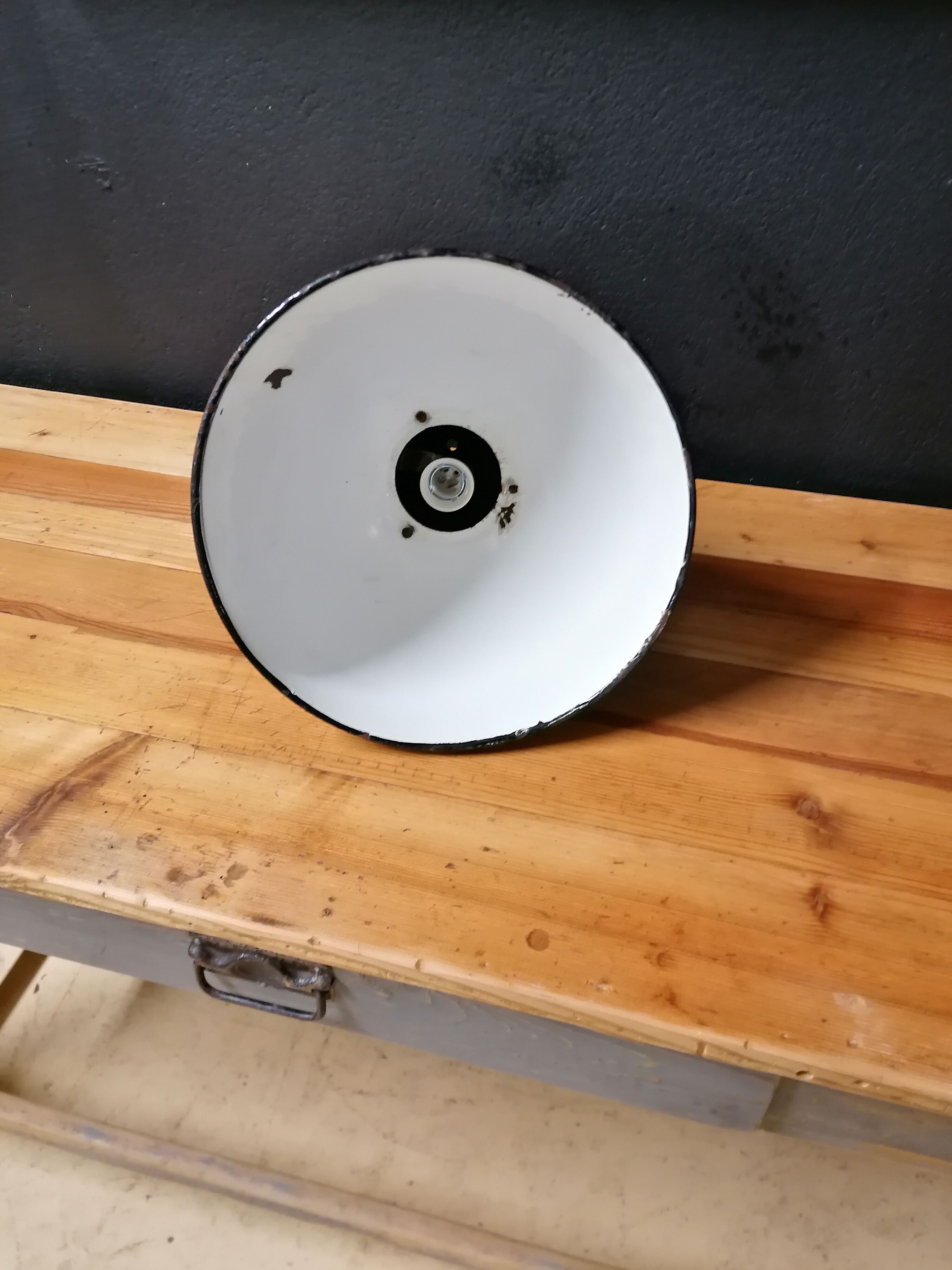 Industrial vintage factory pendant lamp, enamelled metal, 60s