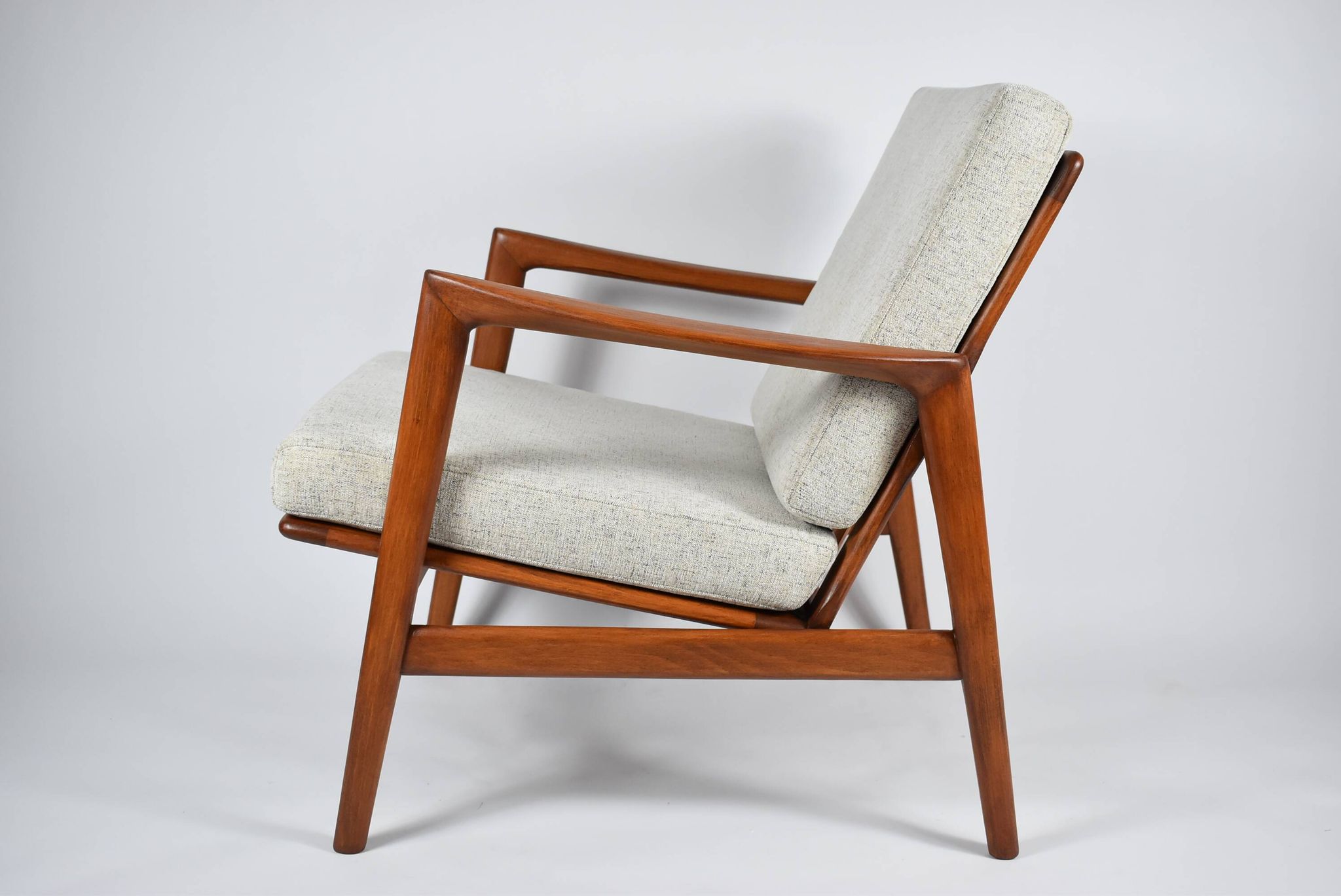 Fauteuil d'origine entièrement restauré, icône scandinave des années 60
