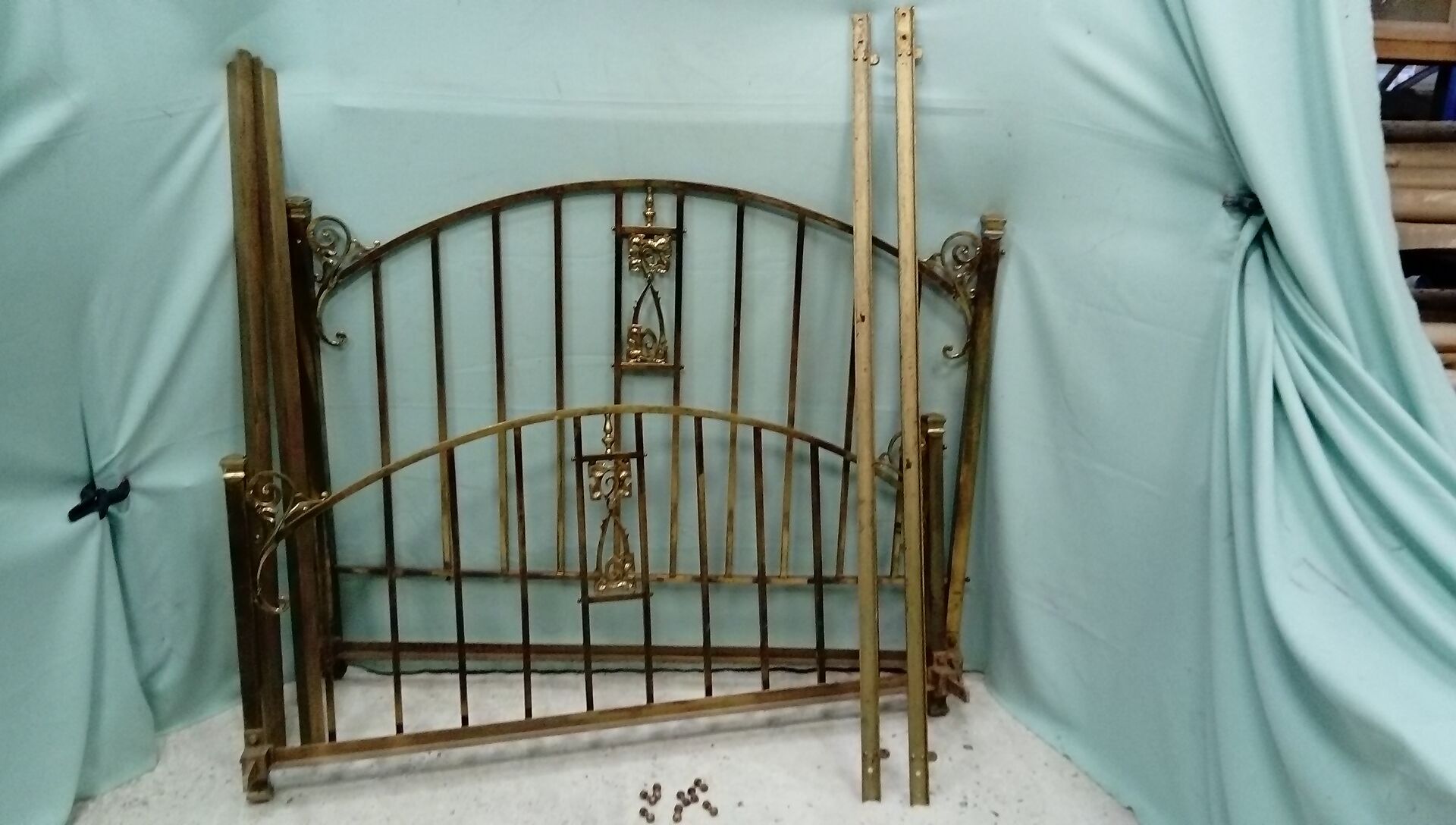 New art brass bed