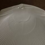 Neo-classical Greek revival shell-shaped dish, Wedgwood Etruria, 1940