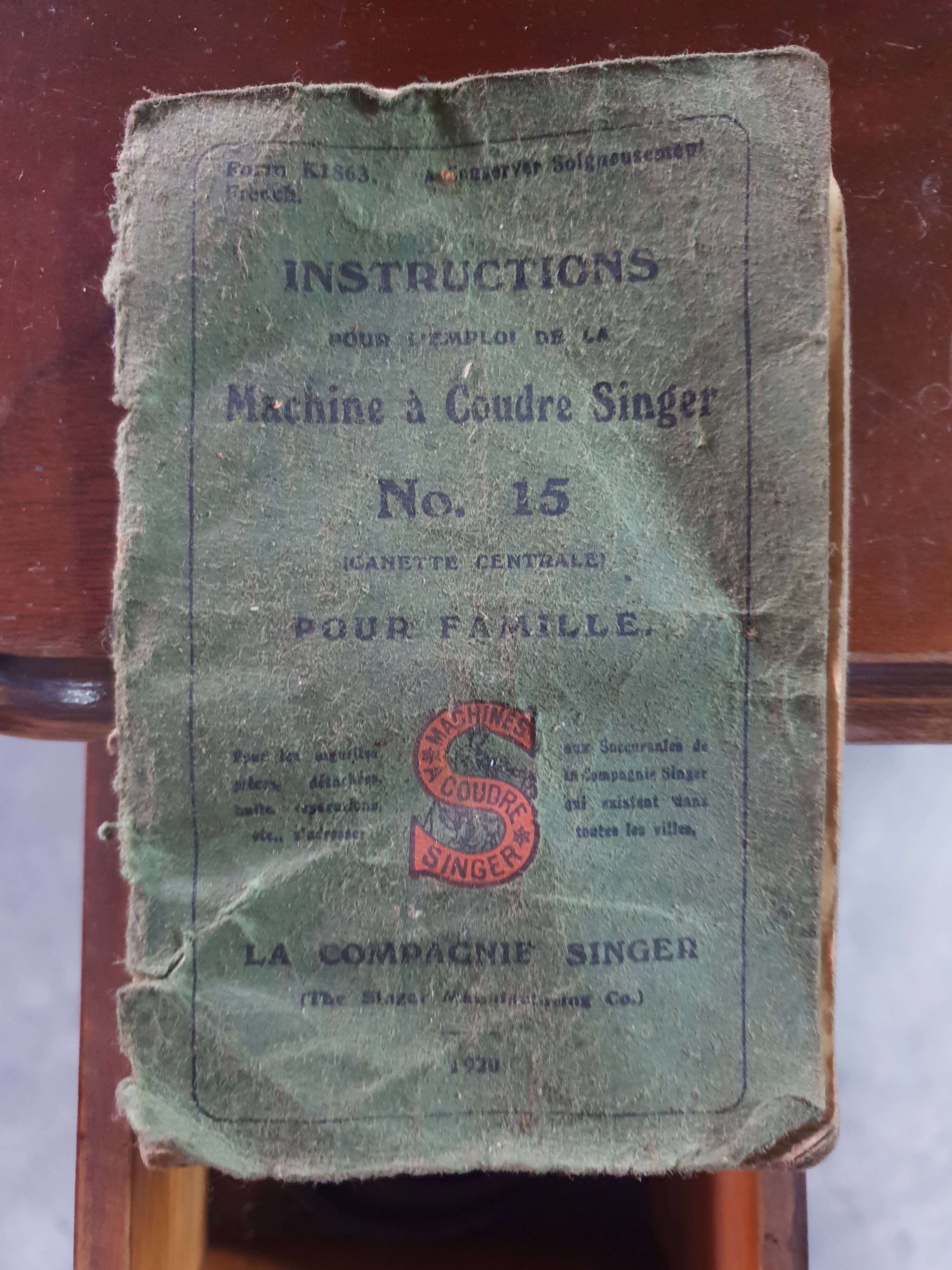 Sewing machine table Singer