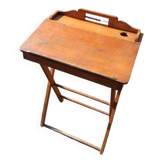 Foldable school desk / table