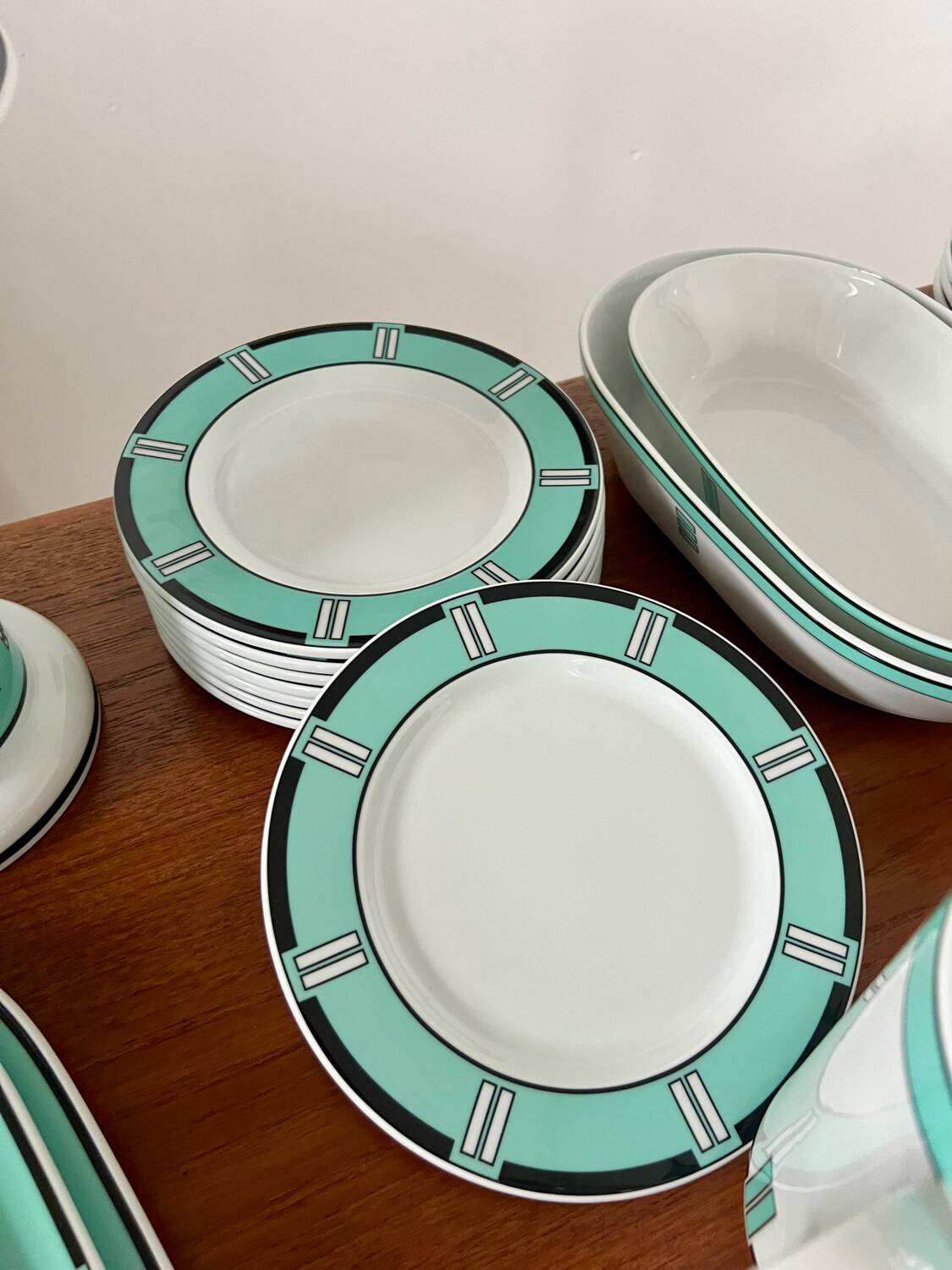 Vintage 72-piece tableware set Arzberg model Cult Focus postmodern bauhaus style