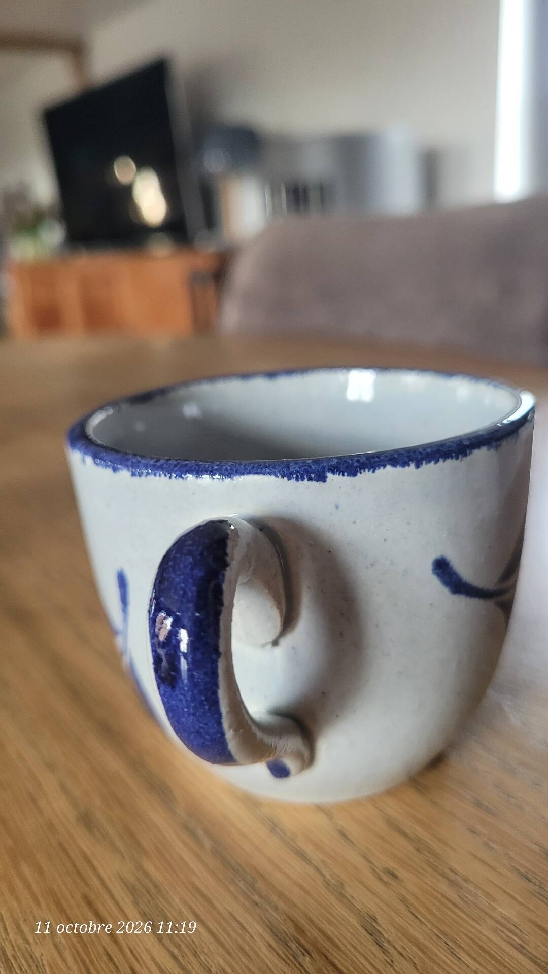 5 cups and saucers St Clément