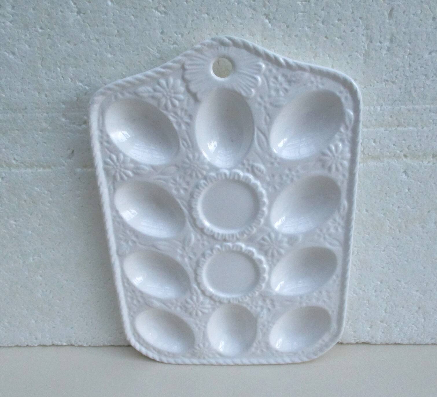 Egg dish, for presentation