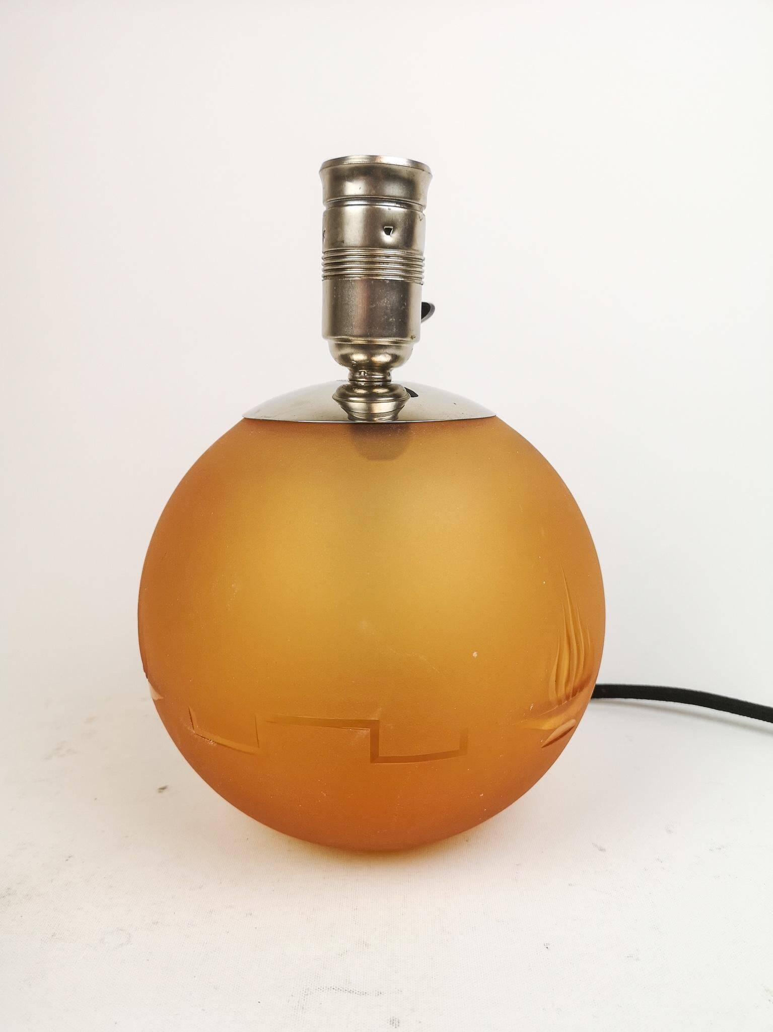 Art Deco table lamp in artistic glass and chrome, Sweden, 1930s