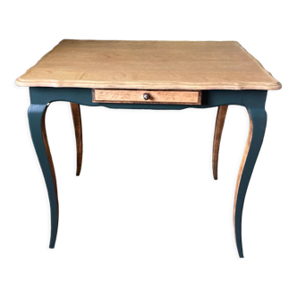 Desk in oak