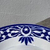 Round hollow ceramic dish with Saint Amand flower