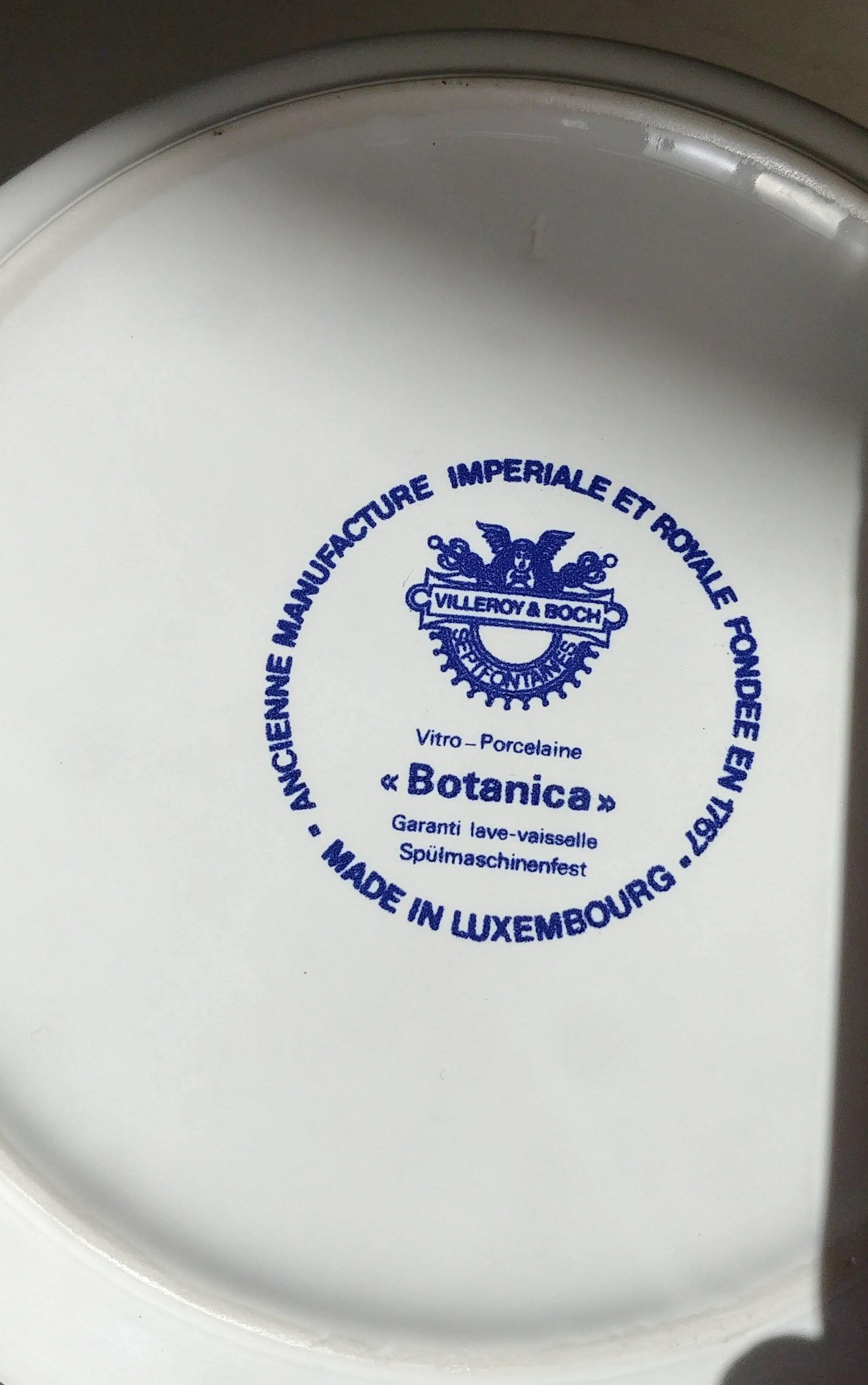Botanica dish