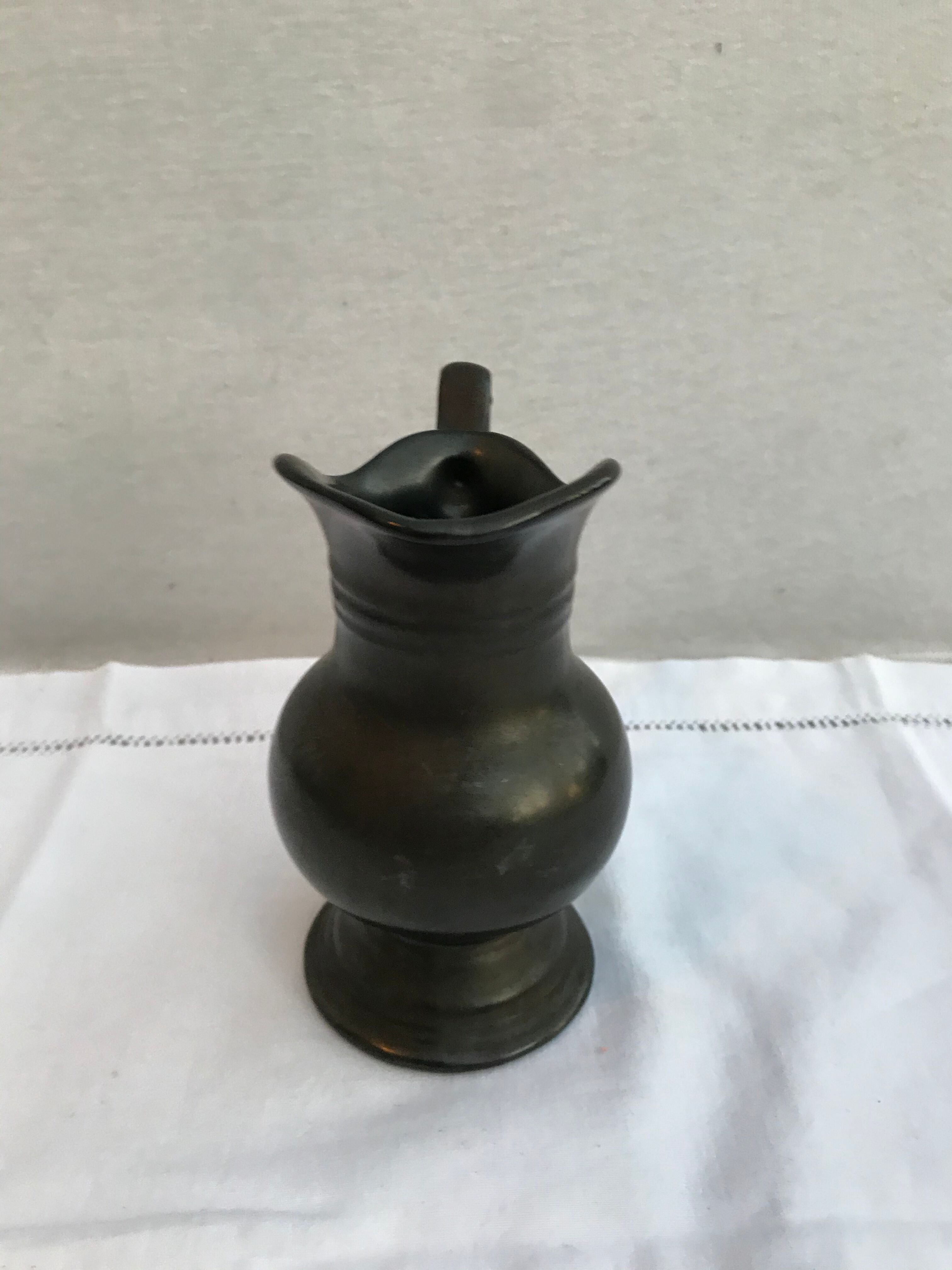 Former Pitcher VILLENAUXE IN CHAMPAGNE