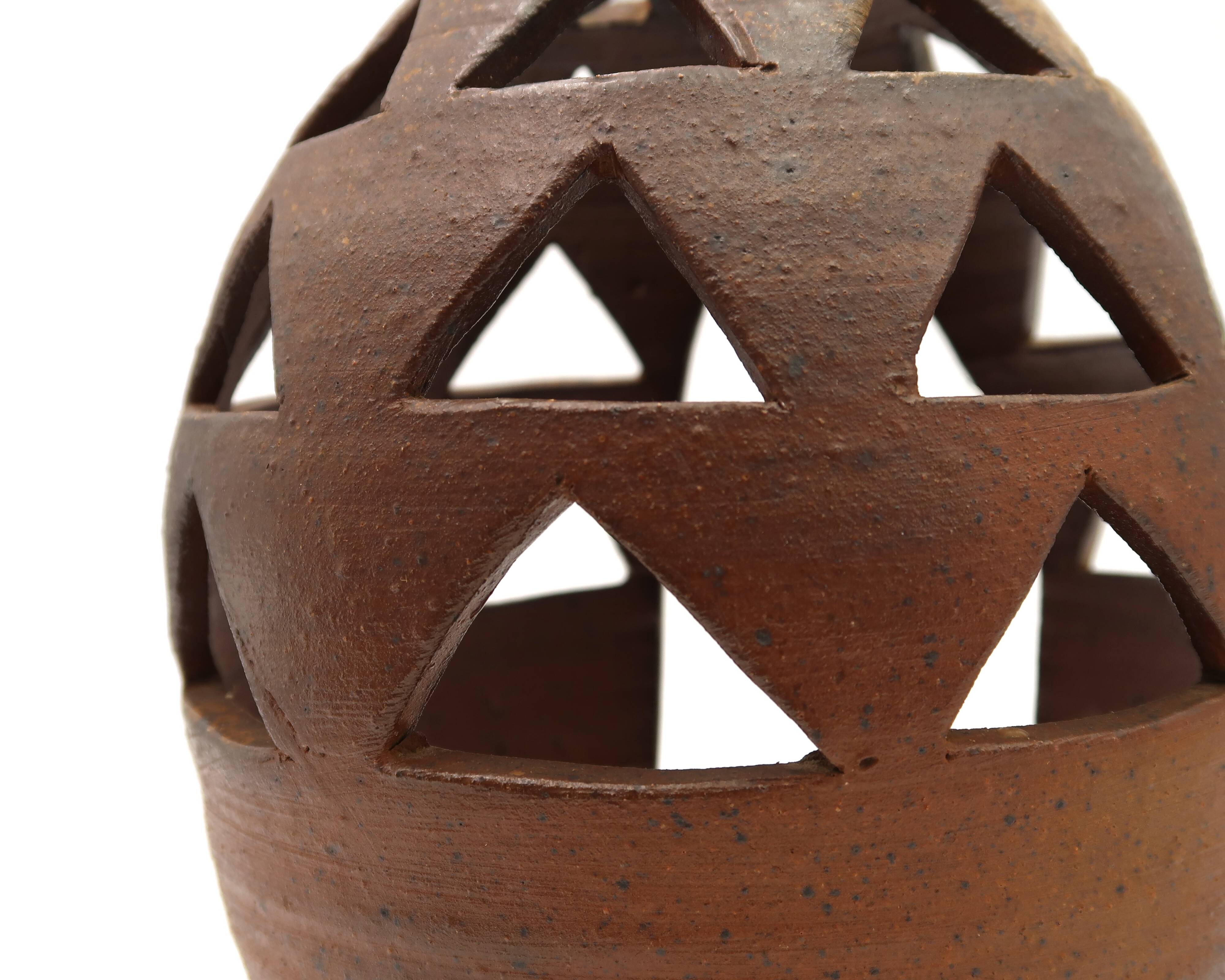 Impressive ceramic candlestick lantern, 1970s stoneware.