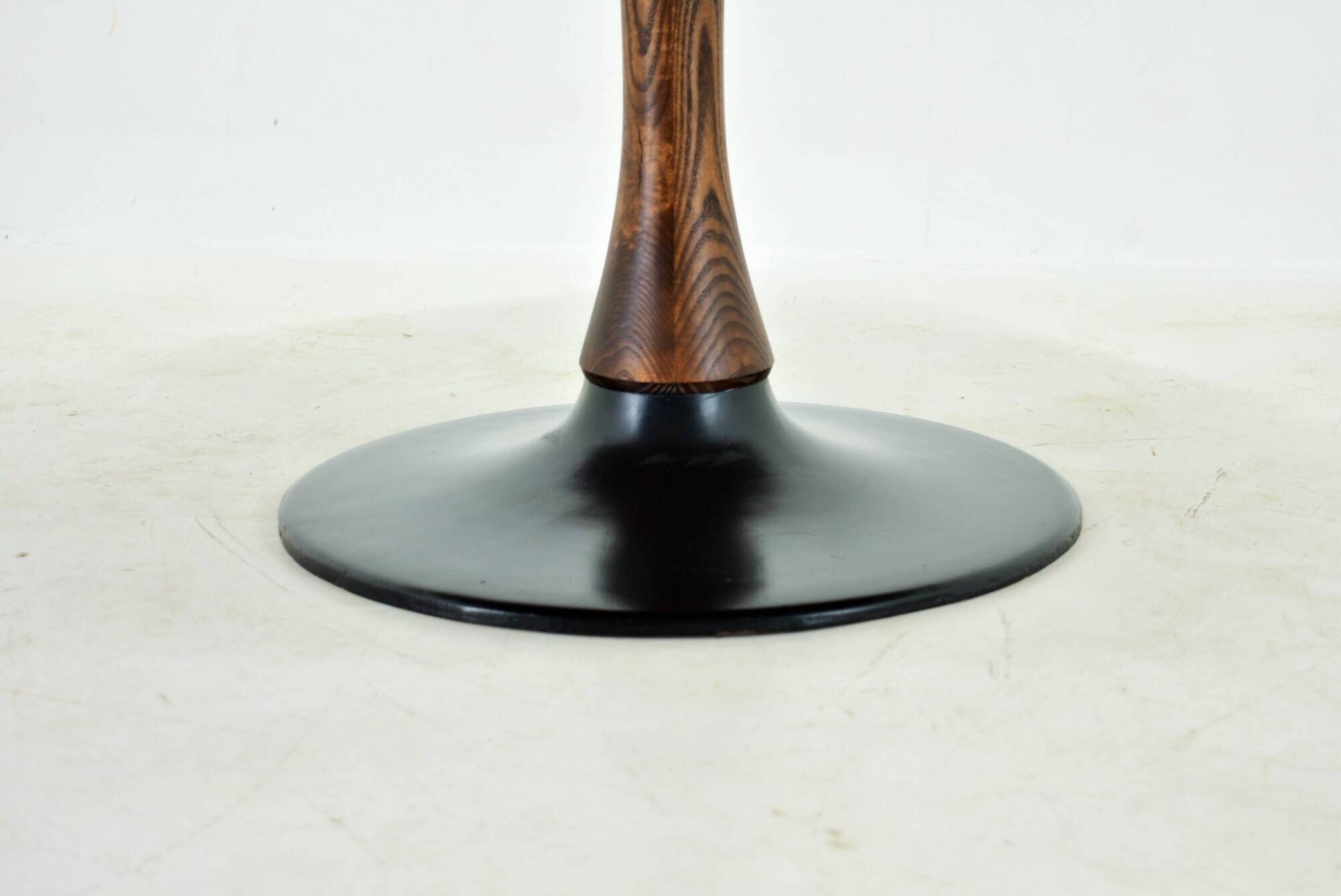 1969s Beech Round Dining Table, Czechoslovakia