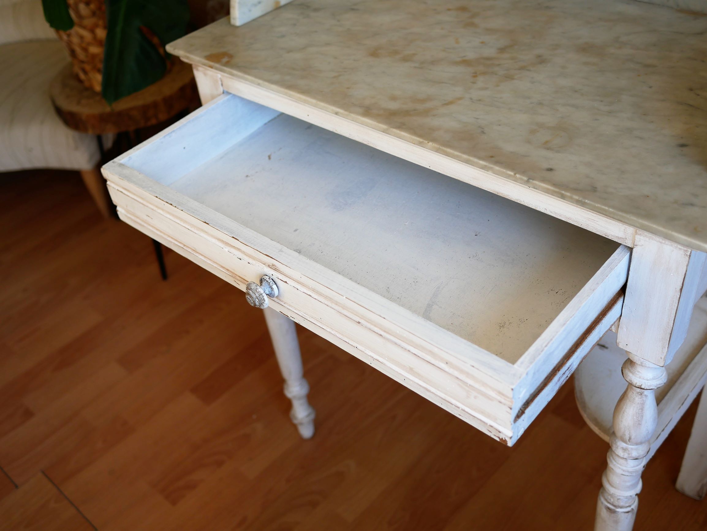 Wood dressing table and marble