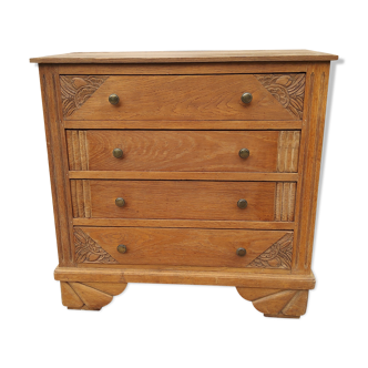 Chest of drawers