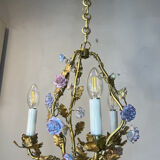 Flowered porcelain lamp