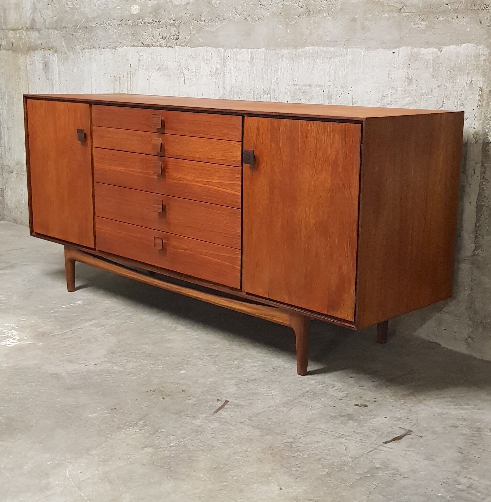 Danish Ib Kofod-Larsen teak sideboard, 1060
