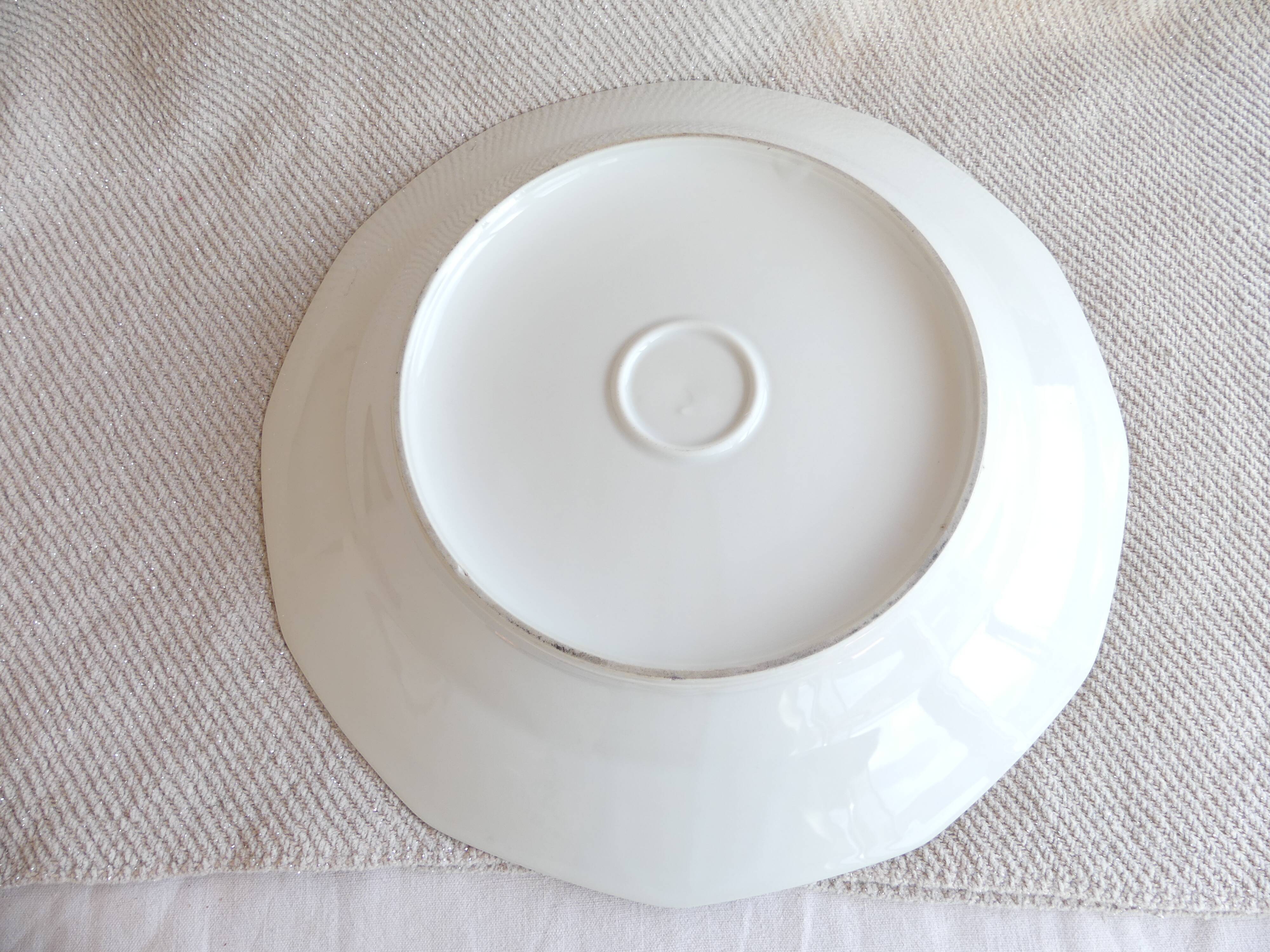 Plat ancien porcelaine