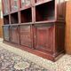 Bibliothèque anglaise avec échelle