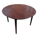 Table Arne vodder
