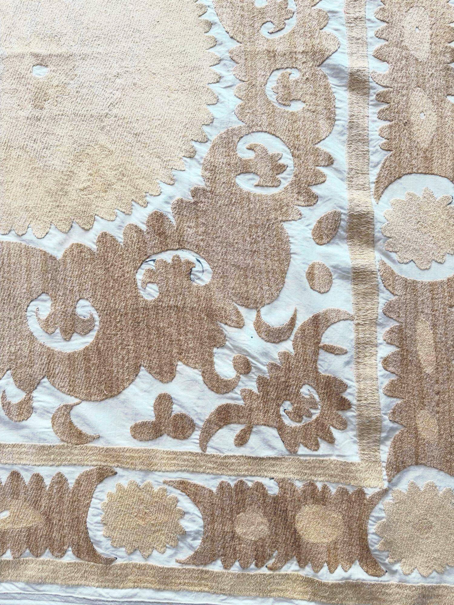 Vintage hand-embroidered tablecloth 122x135 cm