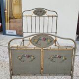 Lit en fonte décorées de fleurs époque 19ème