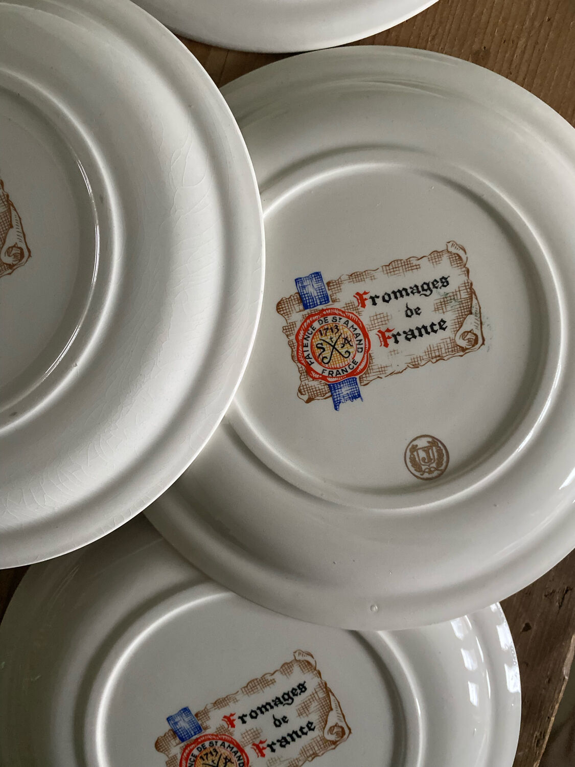 Set of 5 vintage plates Cheeses from France Saint Amand
