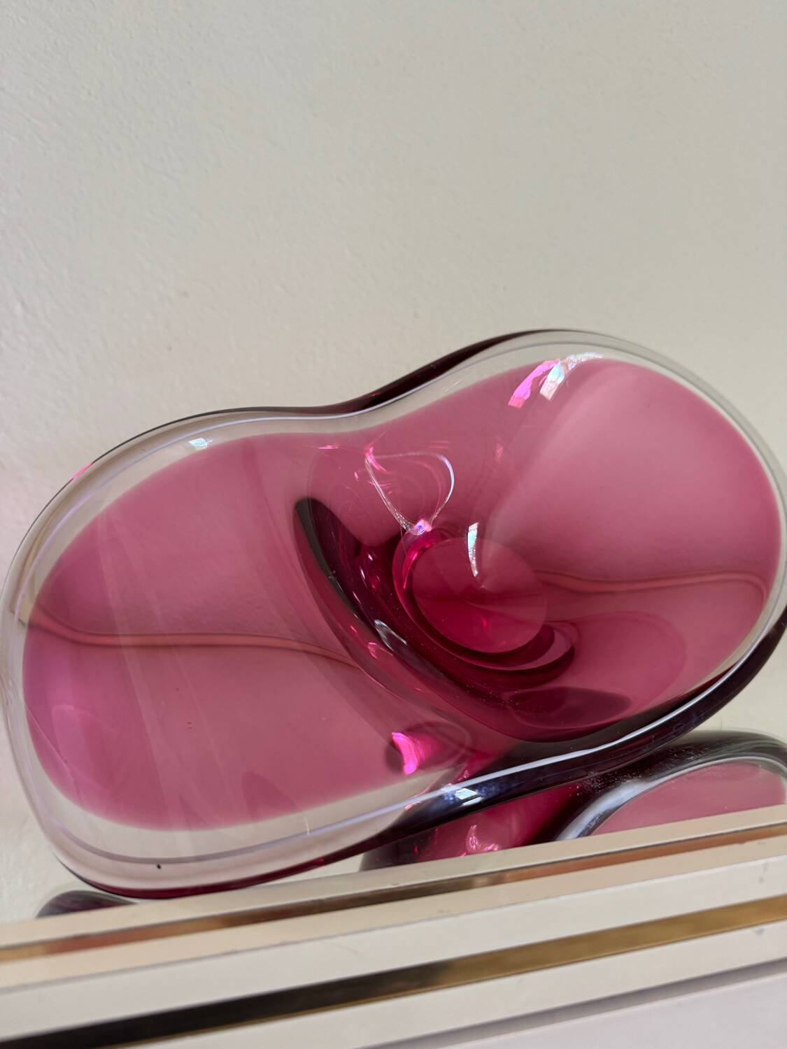 Scandinavian blown glass bowl Paul Kedelv 1950s