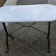 Table ovale en marbre blanc de carrare