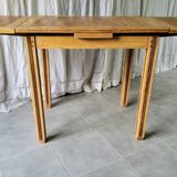 Extendable table