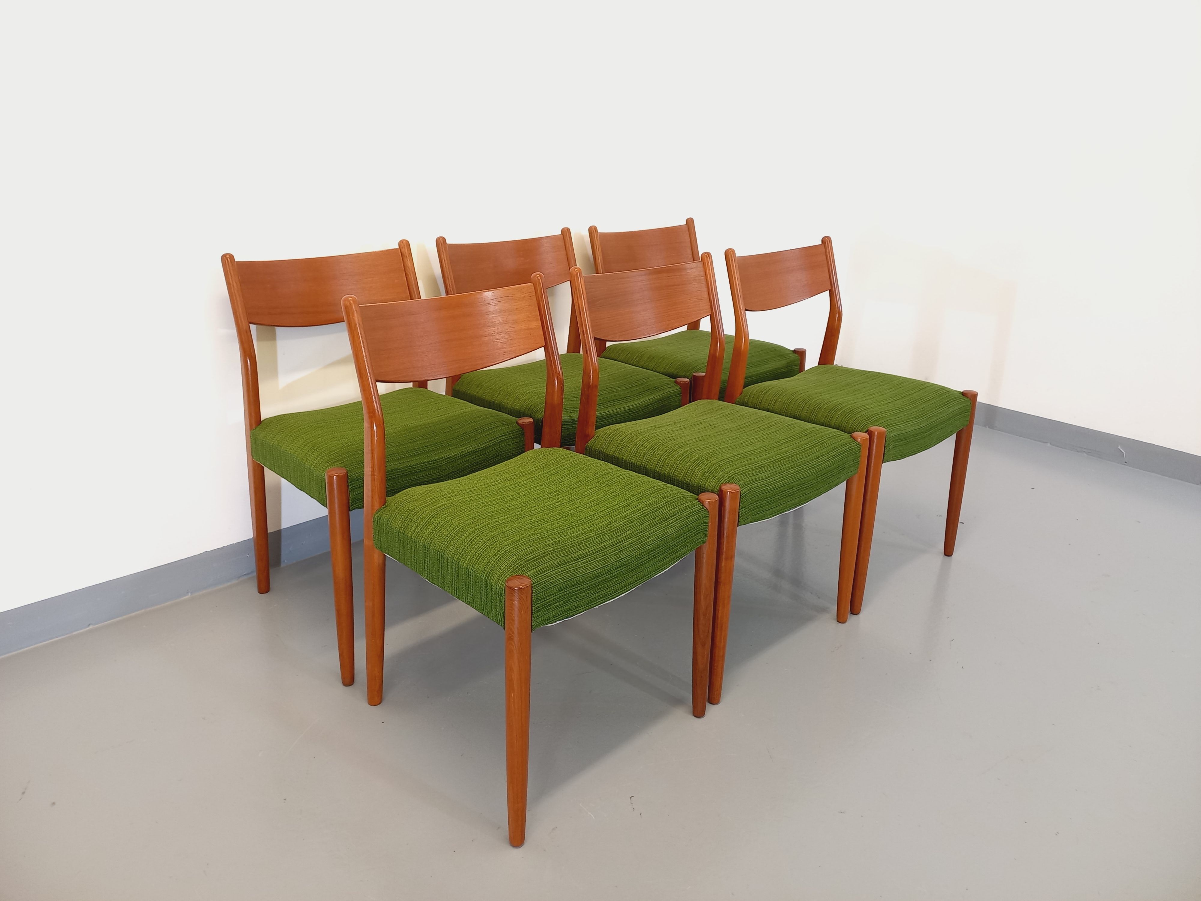 Suite of 6 scandinavian chairs Cees Braakman 50/60s