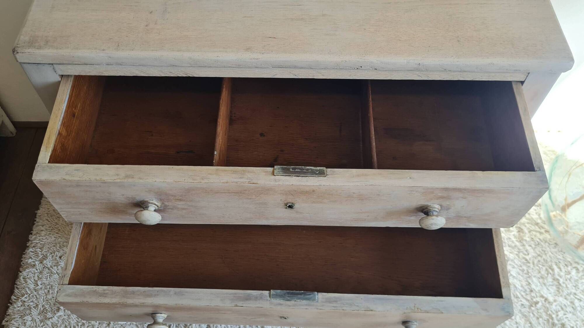 Antique English-style commode