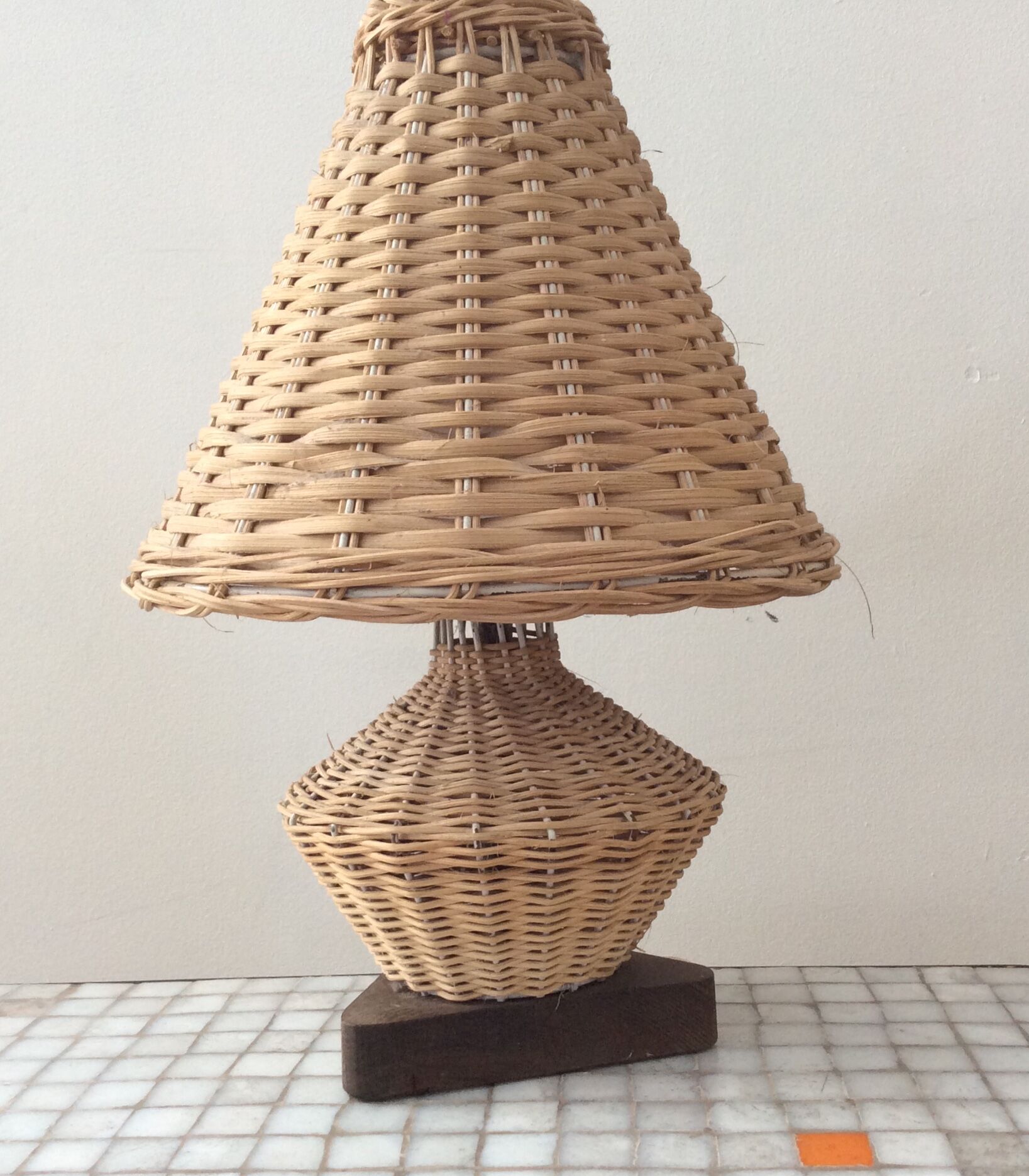 Vintage lamp from the 50s- 60s in rattan